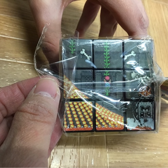 Rare Nintendo Super Mario Maker Rubik’s Cube (Sealed) - Picture 7 of 12